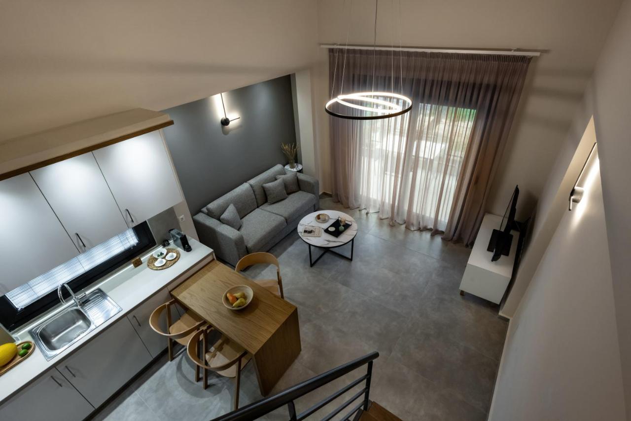 Iris Suites Nikiti Экстерьер фото